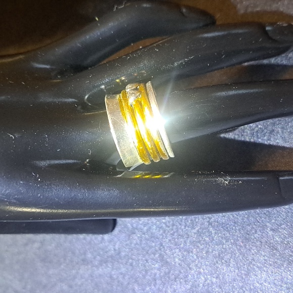 3 Hearts Ring - Picture 2 of 4